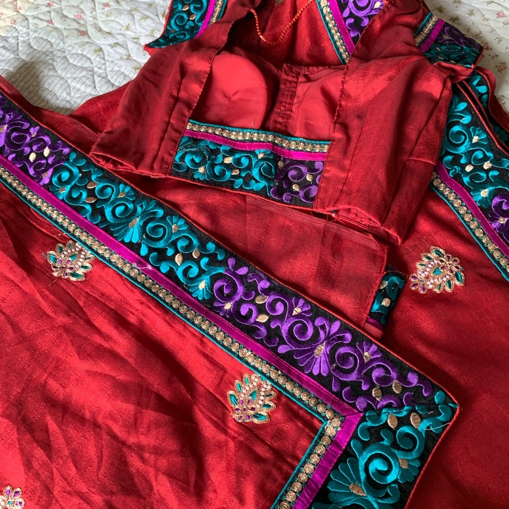 Saree with blouse.. new..